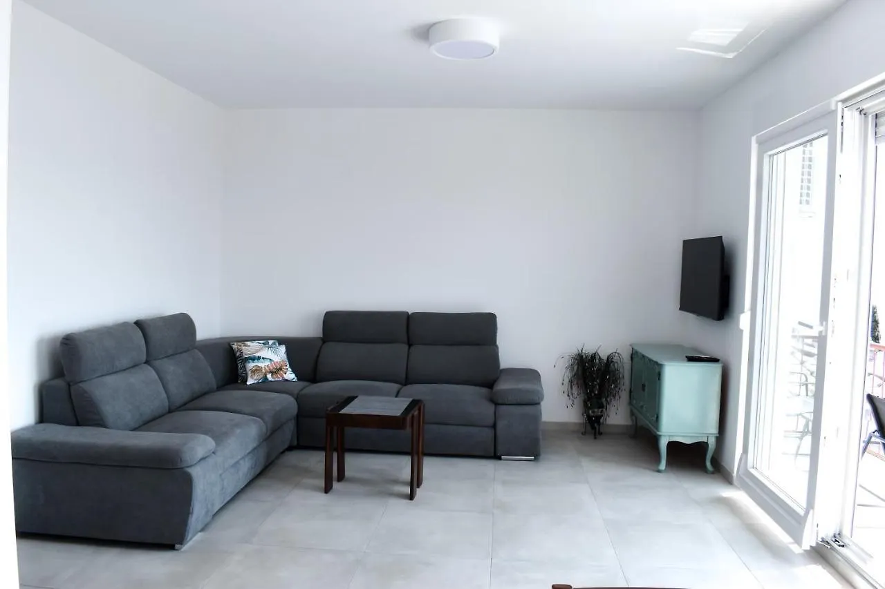 Apartment Olea Crikvenica - With Beautiful Sea View, Near The Sandy Beach And Center